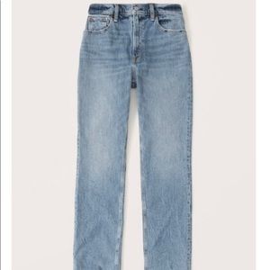 Abercrombie Curve Love ‘90s Straight Ultra High Rise Jeans